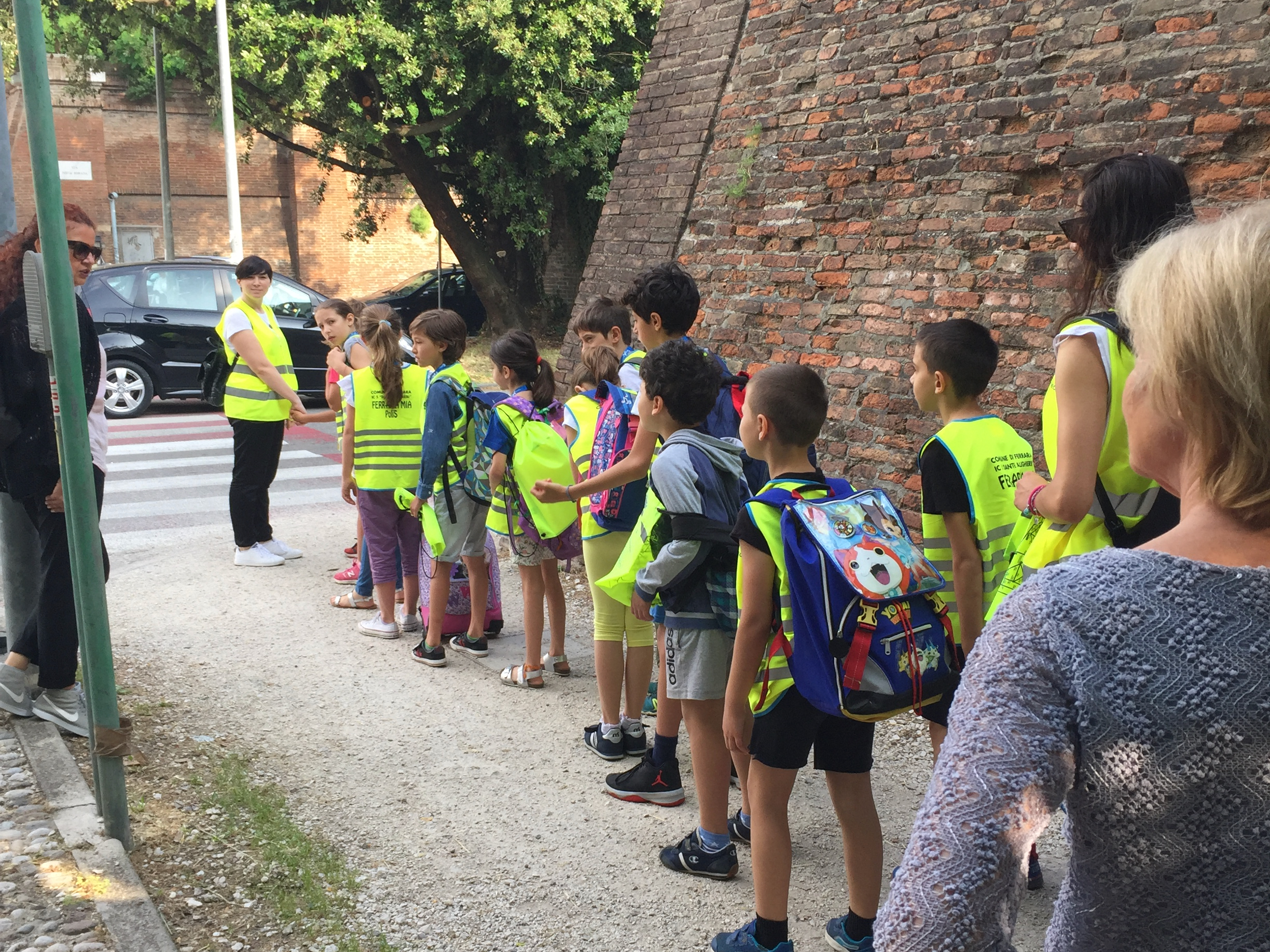 Bambini in pedibus (PBs-13)